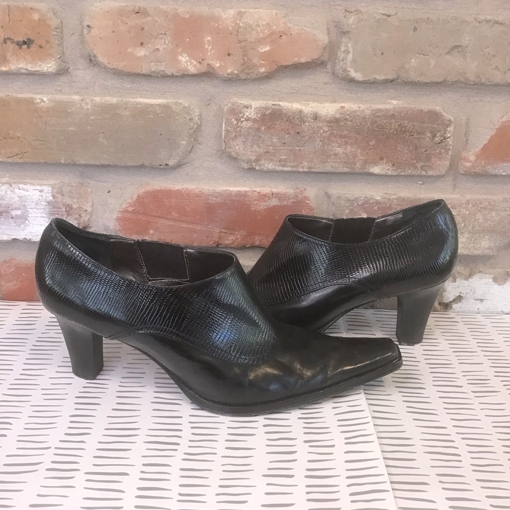 ANTONIO MELANI Women’s Black Leather Glove Fit Heel Booties Ankle Boots 9
